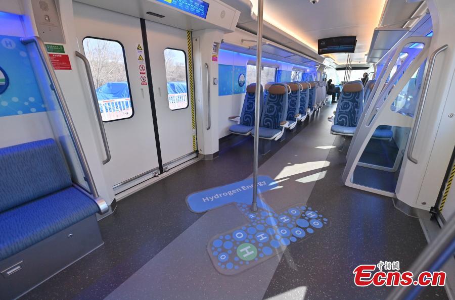 Primeiro trem urbano movido a hidrogênio da China conclui teste